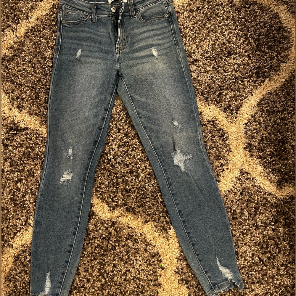 Re generation distressed jeans